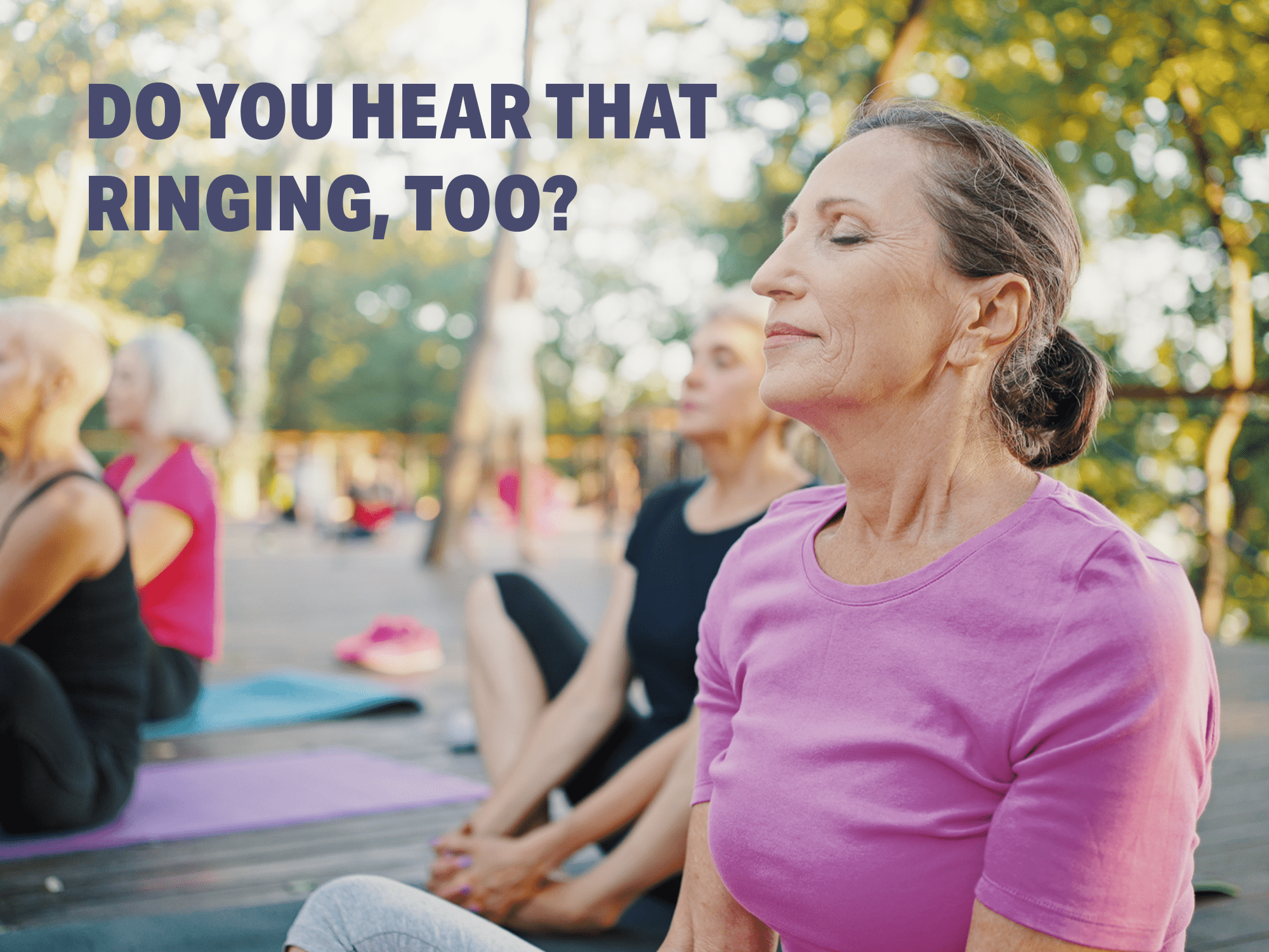 Frau beim Yoga, die Tinnitus mit Klingeln in den Ohren darstellt und die Verbindung zu Hörverlust und ständiger innerer Geräuschwahrnehmung hervorhebt.
