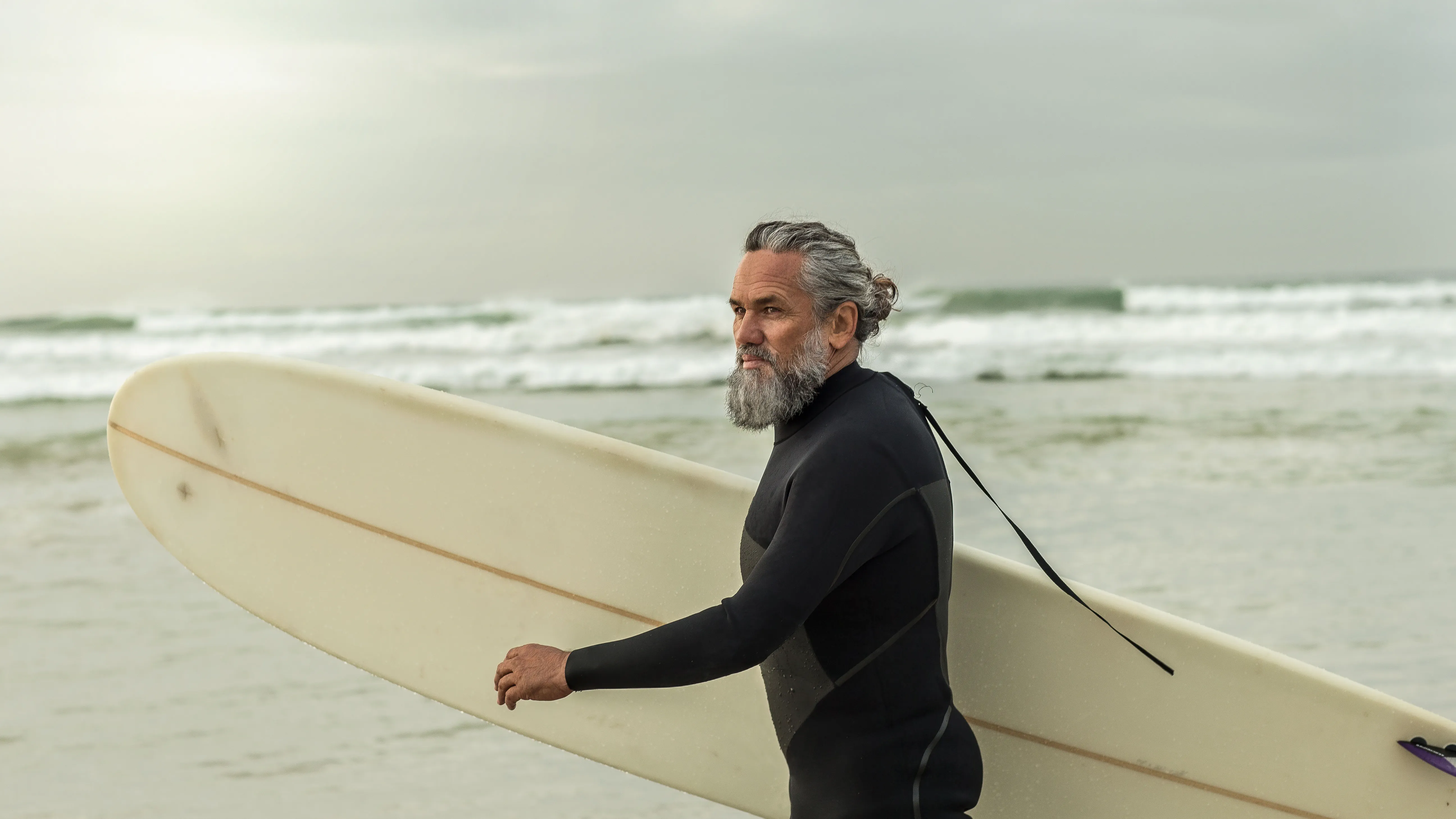 Rediscover the bliss of catching waves, fully immersing yourself in the thrill and energy of the surfing community, hearing every instruction and encouragement with the clarity provided by hearing aids.