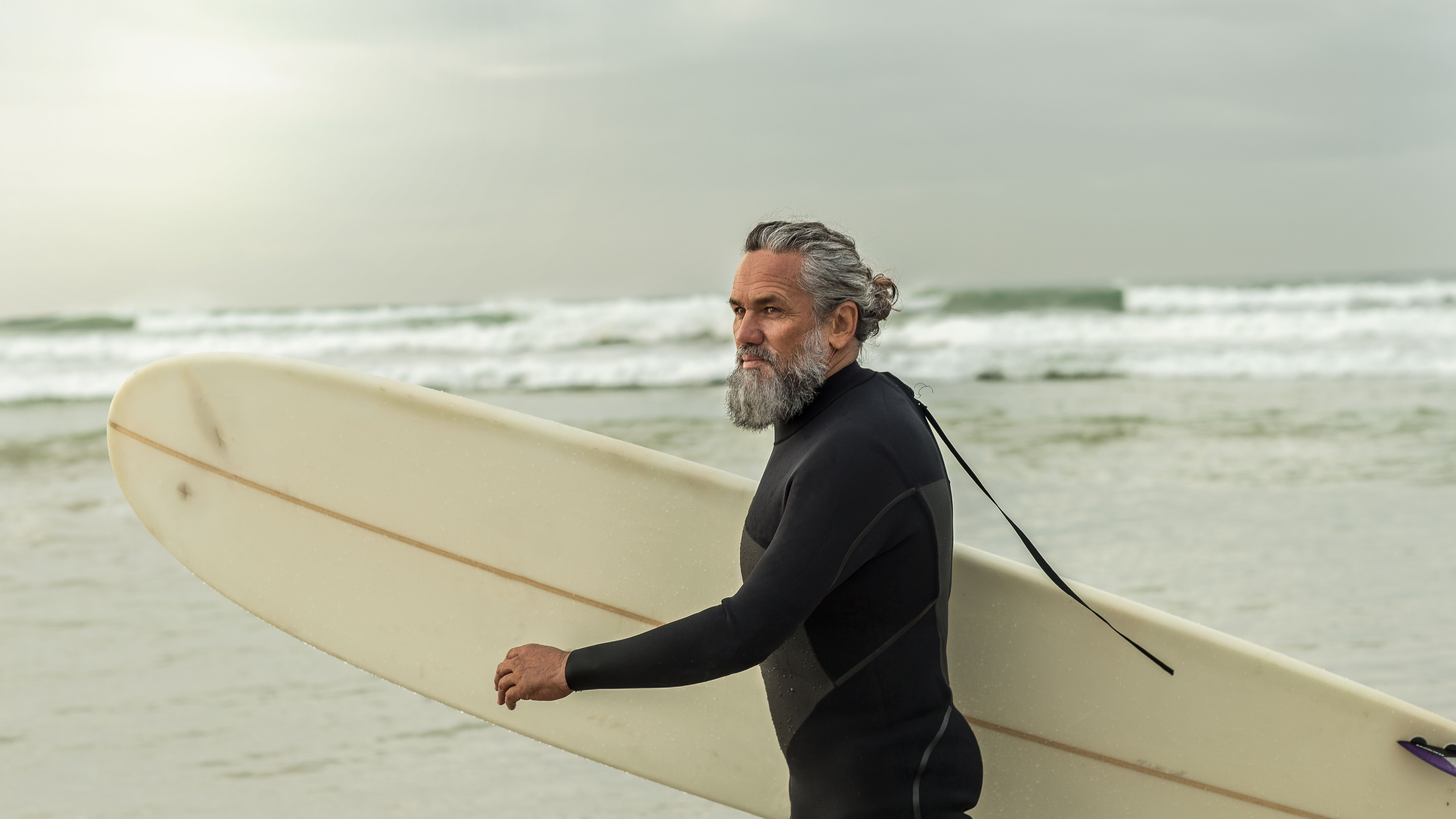 Rediscover the bliss of catching waves, fully immersing yourself in the thrill and energy of the surfing community, hearing every instruction and encouragement with the clarity provided by hearing aids.