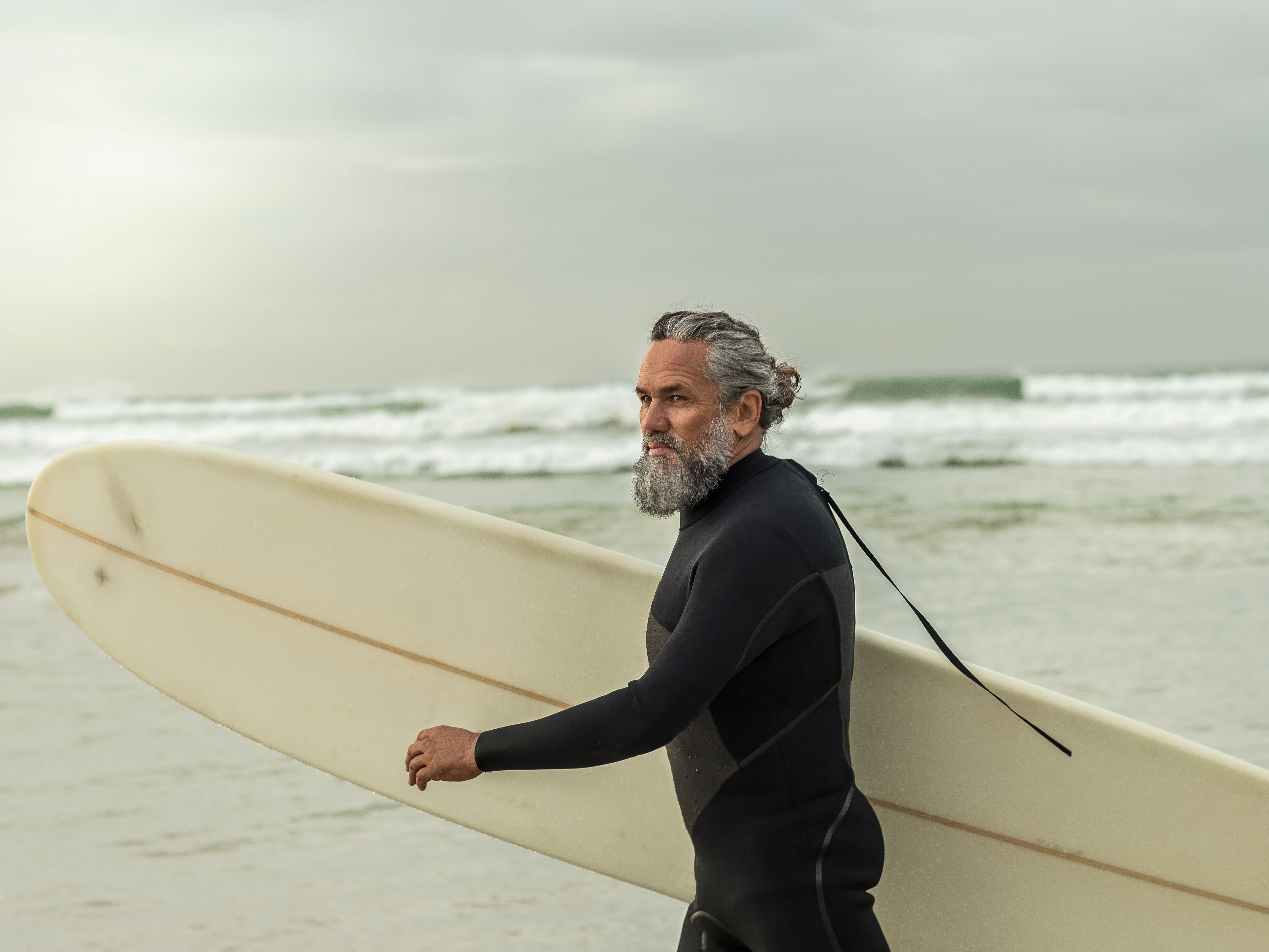 Rediscover the bliss of catching waves, fully immersing yourself in the thrill and energy of the surfing community, hearing every instruction and encouragement with the clarity provided by hearing aids.