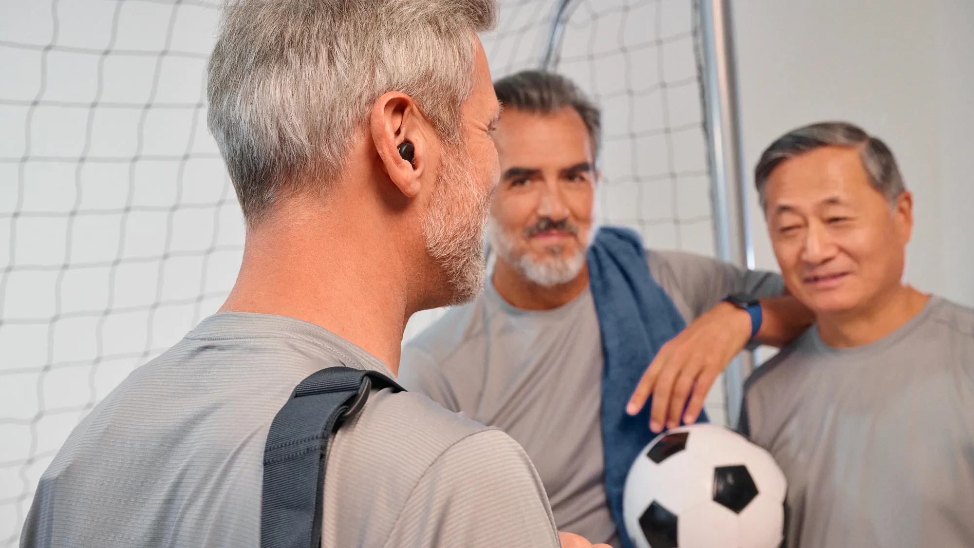 men-football-signia-active-1-16x9