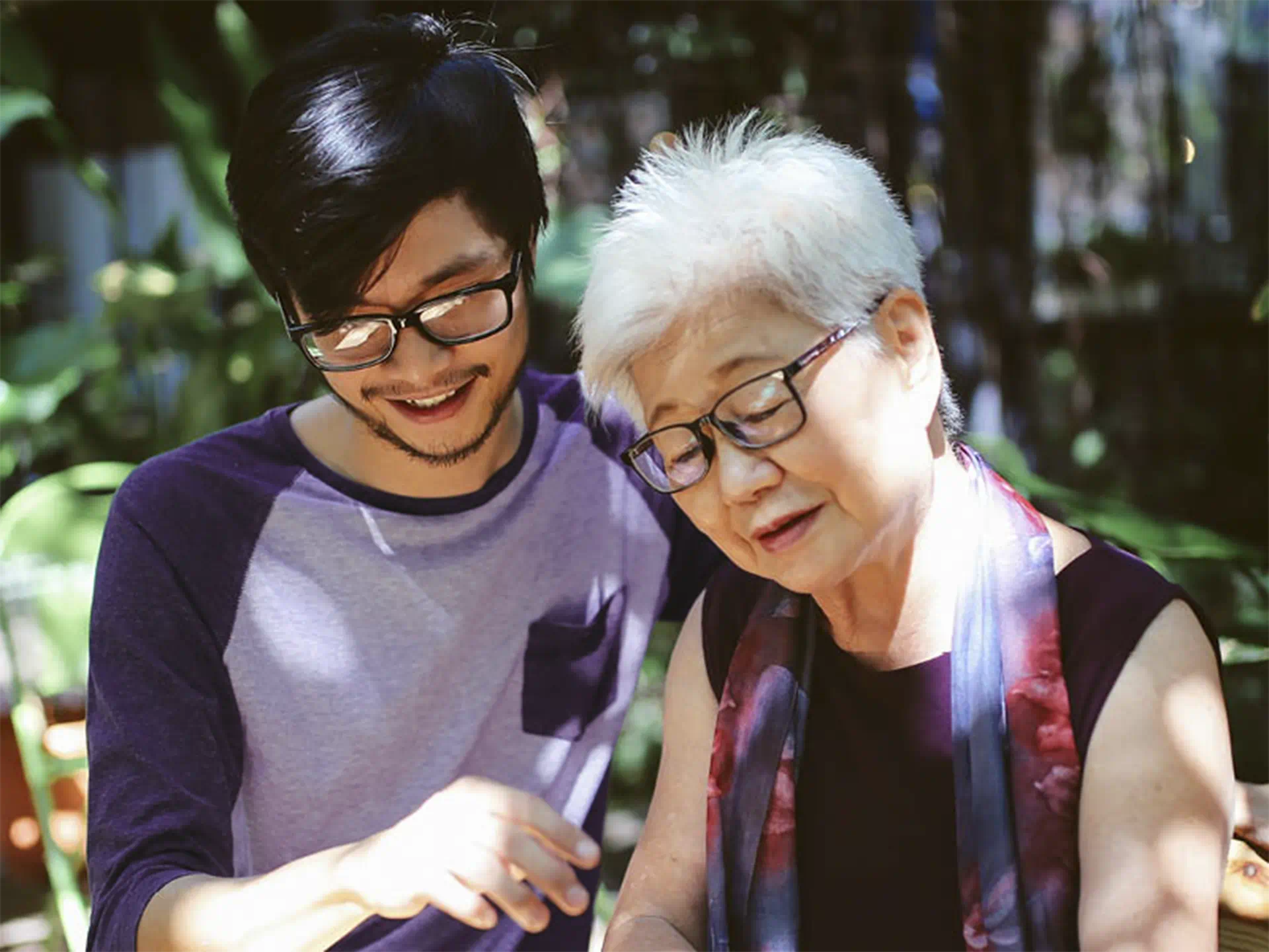 Share precious moments with your son with hearing aids