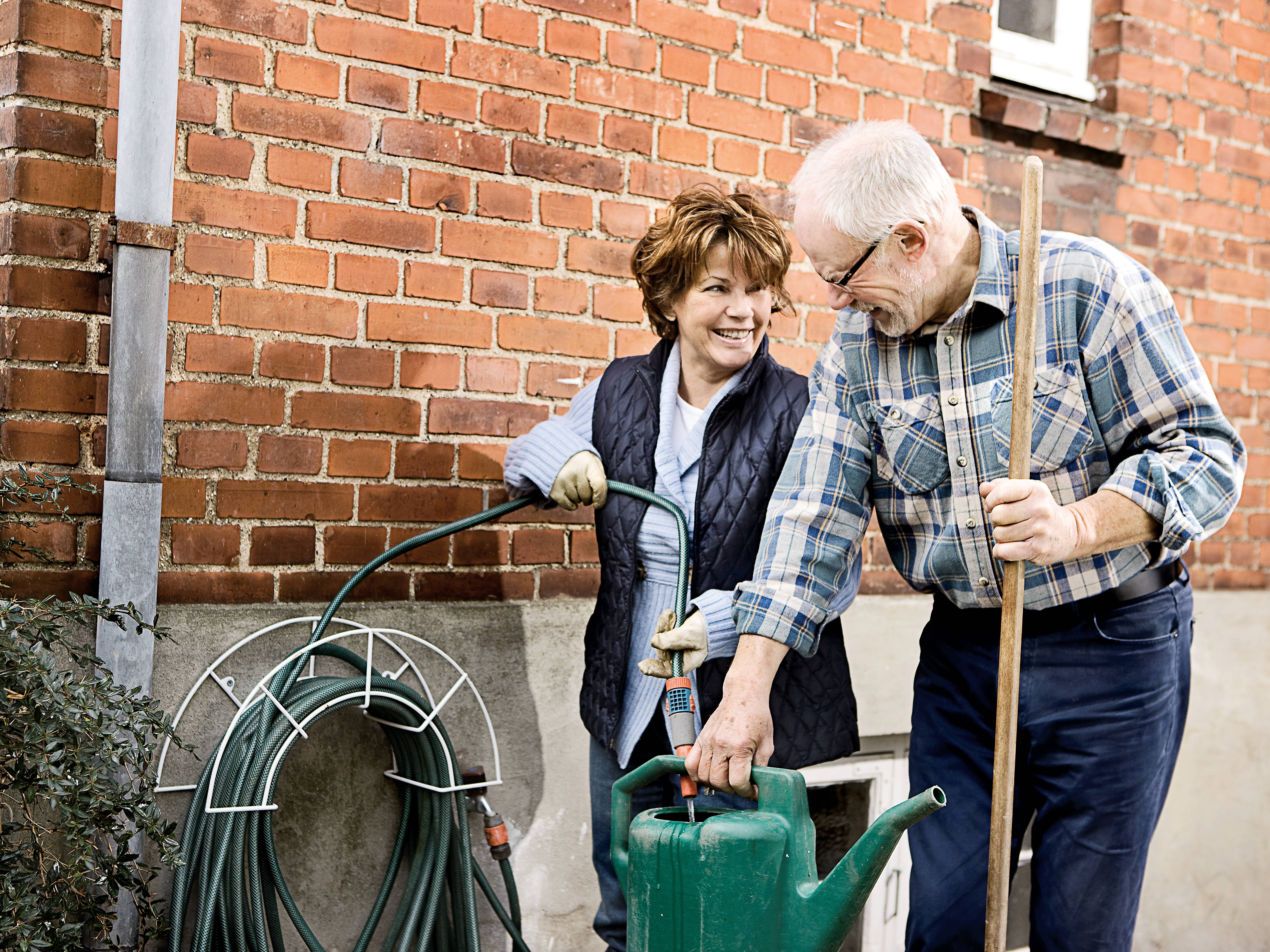 Running errands with your partner is relaxing and satisfying with hearing aids