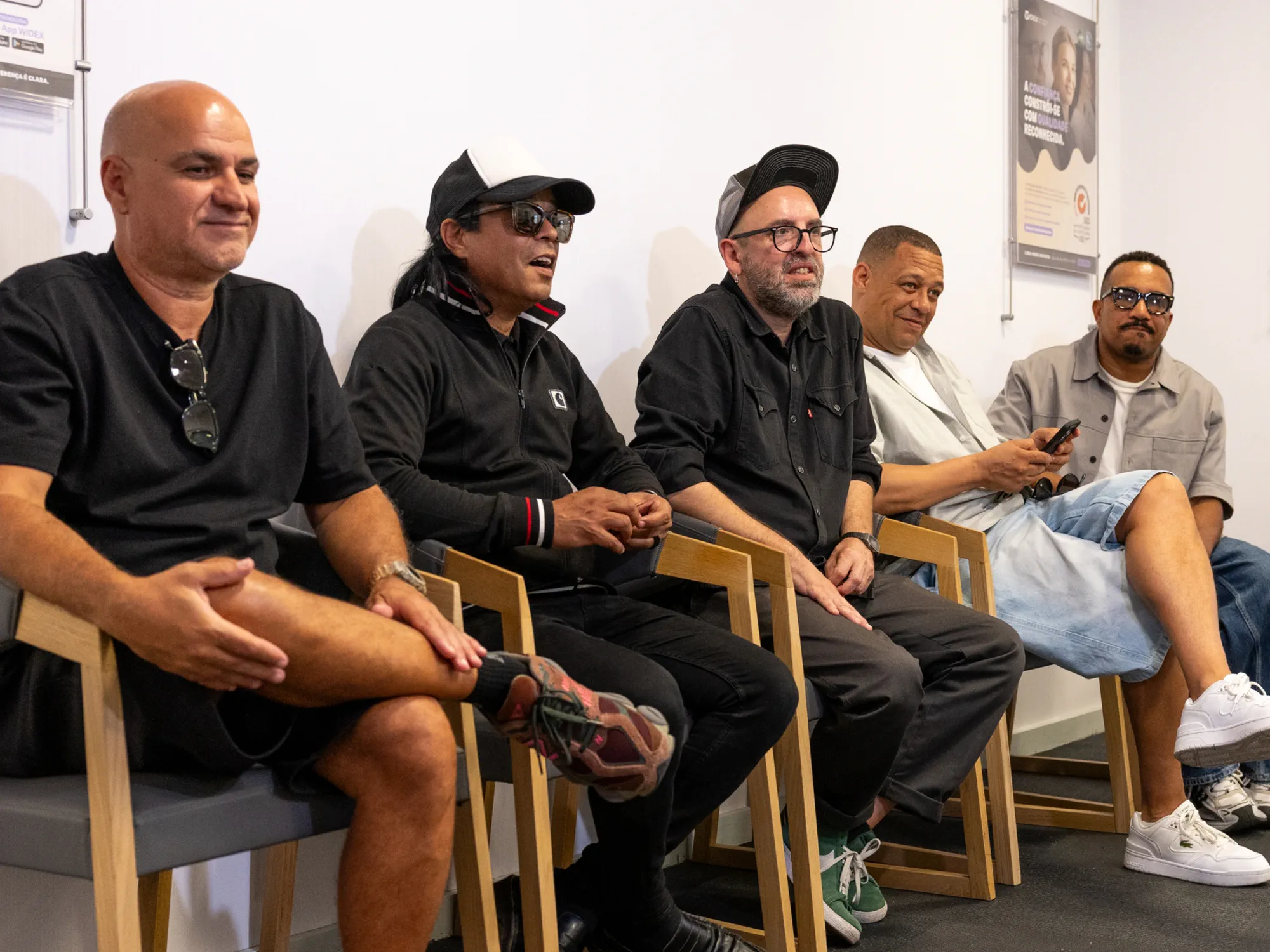 Banda Da Weasel durante a entrevista na Widex