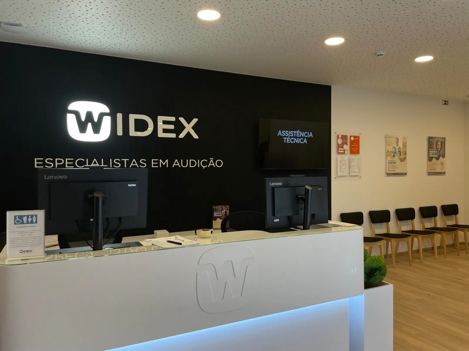 Receção da nova loja Widex Porto